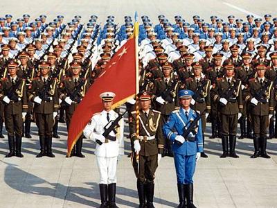 國慶閱兵展現(xiàn)大國風采與國防力量，最新閱兵盛典矚目全球